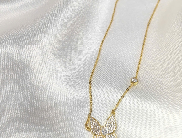 Dây Chuyền Bướm – Thanh Nhã & Bay Bổng