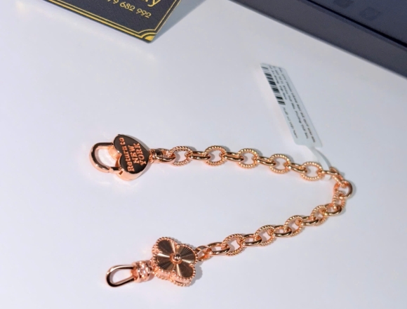 L01454 Lắc tay xích VCA (HK)750