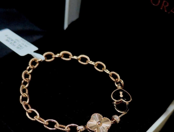 L01454 Lắc tay xích VCA (HK)750