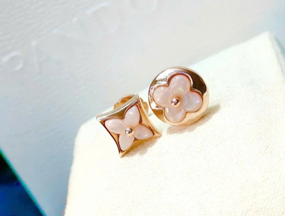 B02202 Bông tai LV(1:1)750