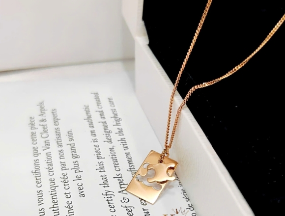 D02068 Dây chuyền Celine (HK)750