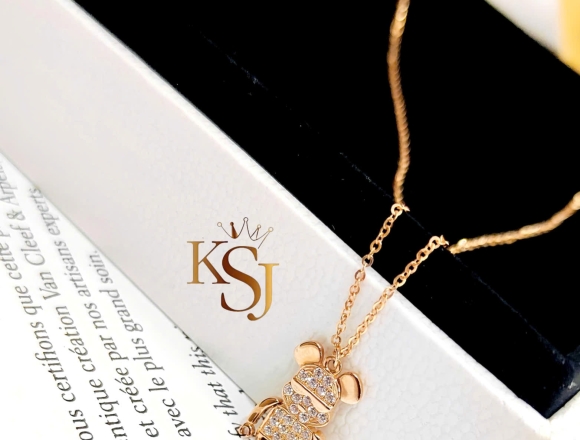 D02454 Dây chuyền gấu Bearbrick (1)750