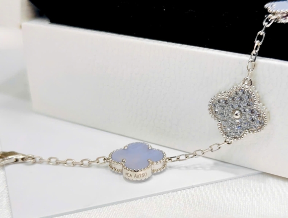 L01373 Lắc tay VCA 12mm (1:1)750