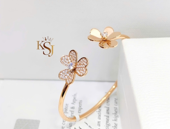 V01003 Vòng tay VCA (HK)750 ni50