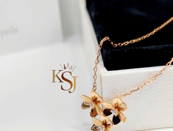 D00849 Dây chuyền 3 hoa (HK)750