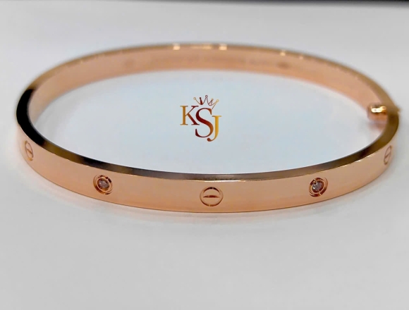 V01111 Vòng Tay Cartier bảng 4li5 1vít 1hột  số 15 (1:1)750