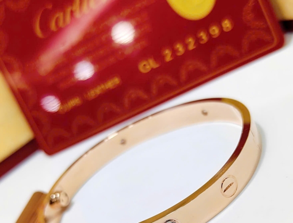 V01112 Vòng Cartier bảng 6li 1vít 1hột (1:1)750 số 16 