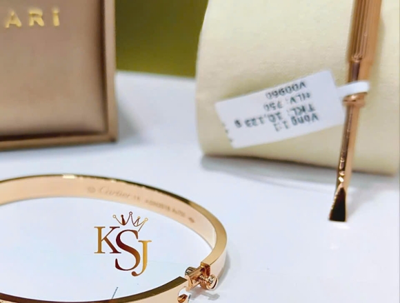 V00960 Vòng Tay Cartier bảng 4li5 full vít  số 16 (1:1)750