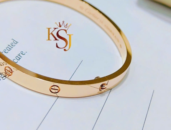 V00960 Vòng Tay Cartier bảng 4li5 full vít  số 16 (1:1)750