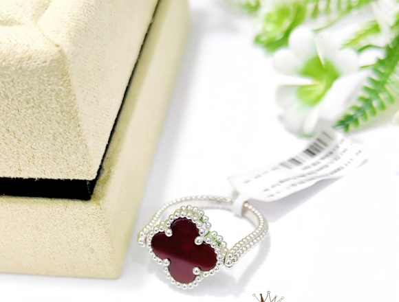 N00793 Nhẫn VCA Đỏ Xoay (1:1)750 ni 12