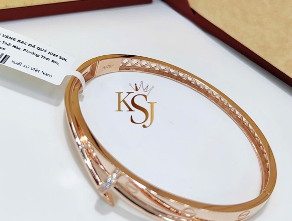 V01129 Vòng tay Carti mix đinh (HK)750 ni50