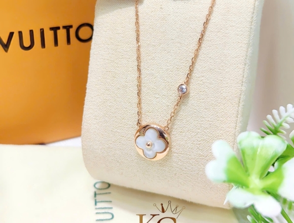 D02514 Dây chuyền LV xà cử trắng (1:1)750