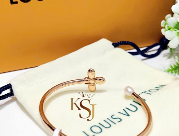 V01124 Vòng tay LV hở (HK)750 ni48