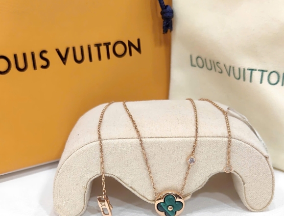 D02288 Dây chuyền LV xanh (1:1)750