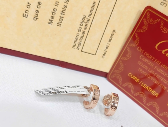 B02521 Bông tai Cartier đẩy (1:1)750