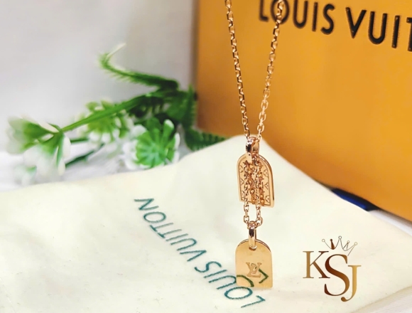 D02642 Dây chuyền LV mặt thẻ (HK)750
